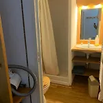 Dans Résidence Bois De La Reine, Et Saint Anastaise Appartement *