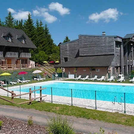 Dans Bois De La Reine, Et Saint Anastaise 베세-에-생타나스타시