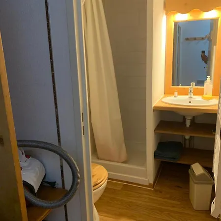 Dans Bois De La Reine, Et Saint Anastaise 아파트 *